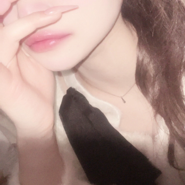 明日16時-22時初出勤です♡